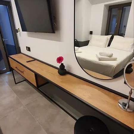 Cardamilia Suites Kardamyli Exterior photo