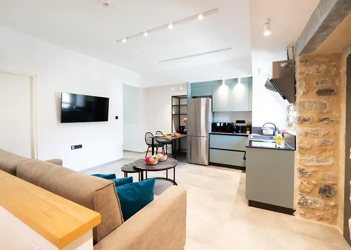 Cardamilia Suites